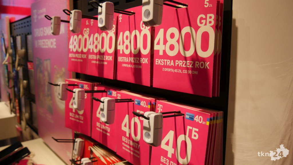 Moc prezentów od T-Mobile! Przed świętami odwiedź punkt w Końskich [wideo, zdjęcia]