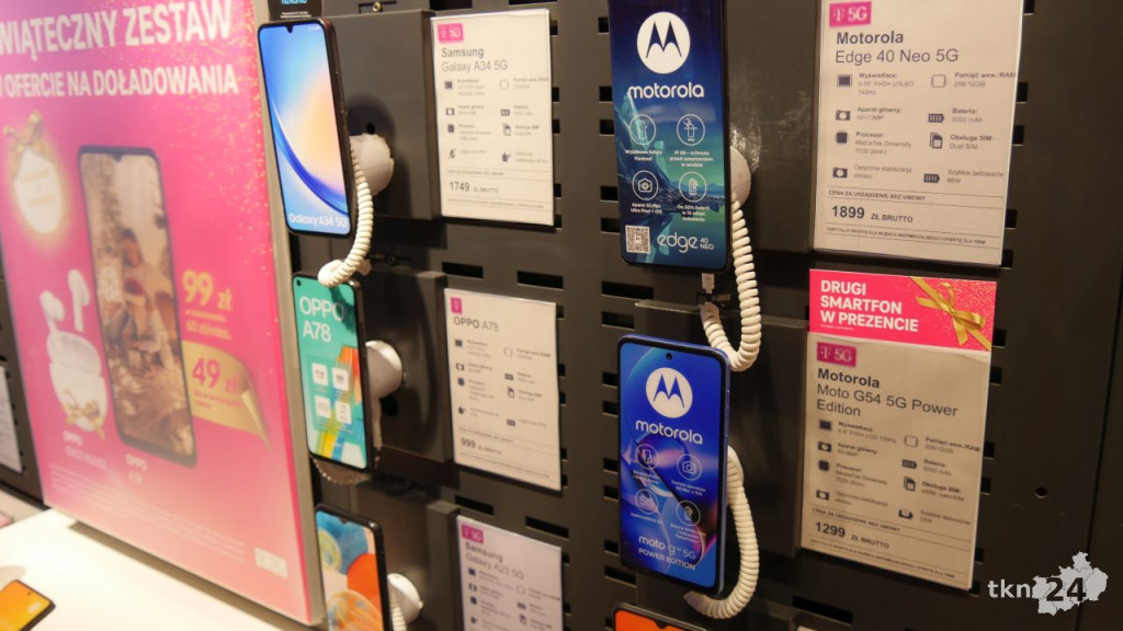 Moc prezentów od T-Mobile! Przed świętami odwiedź punkt w Końskich [wideo, zdjęcia]