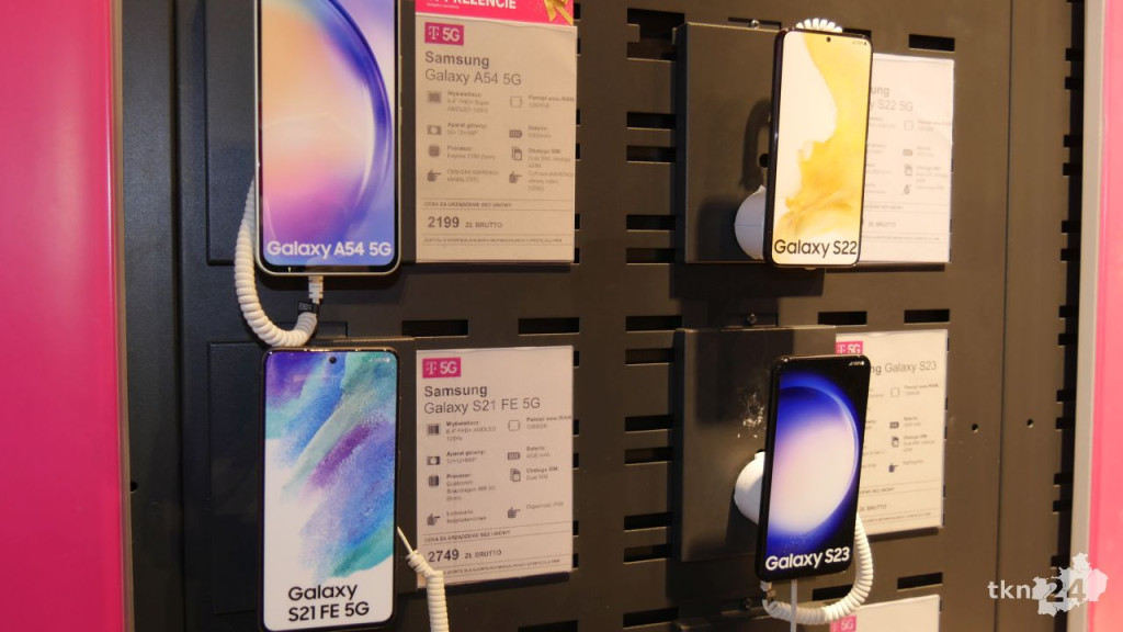 Moc prezentów od T-Mobile! Przed świętami odwiedź punkt w Końskich [wideo, zdjęcia]