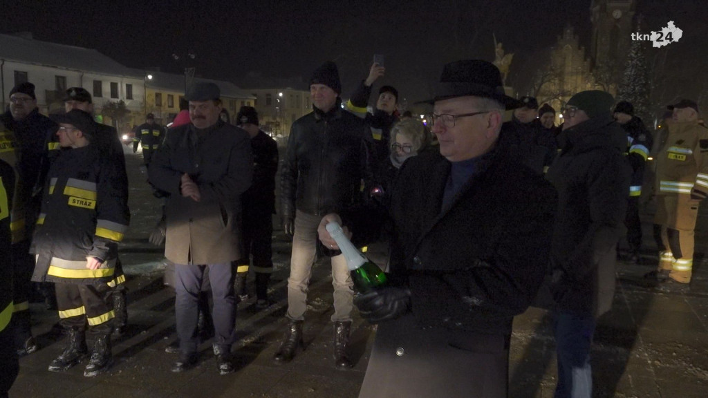 Wielka radość w OSP Końskie. Zobaczcie jak druhowie witali wóz [wideo, zdjęcia]
