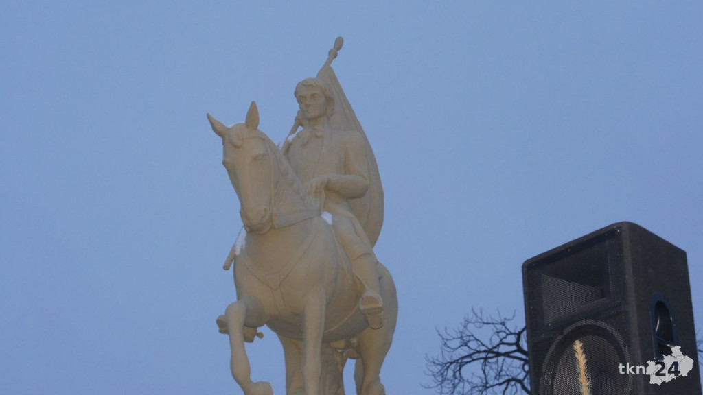 Końskie: Choinka na rynku już rozświetlona! [wideo, zdjęcia]