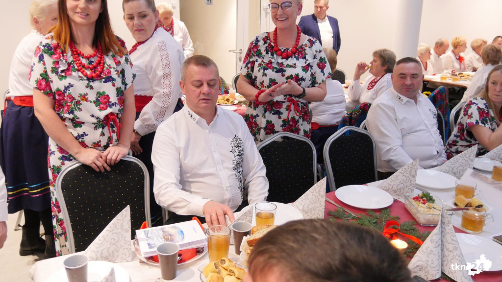 Koła Gospodyń Wiejskich spotkały się na wspólnej wigilii [wideo, zdjęcia]