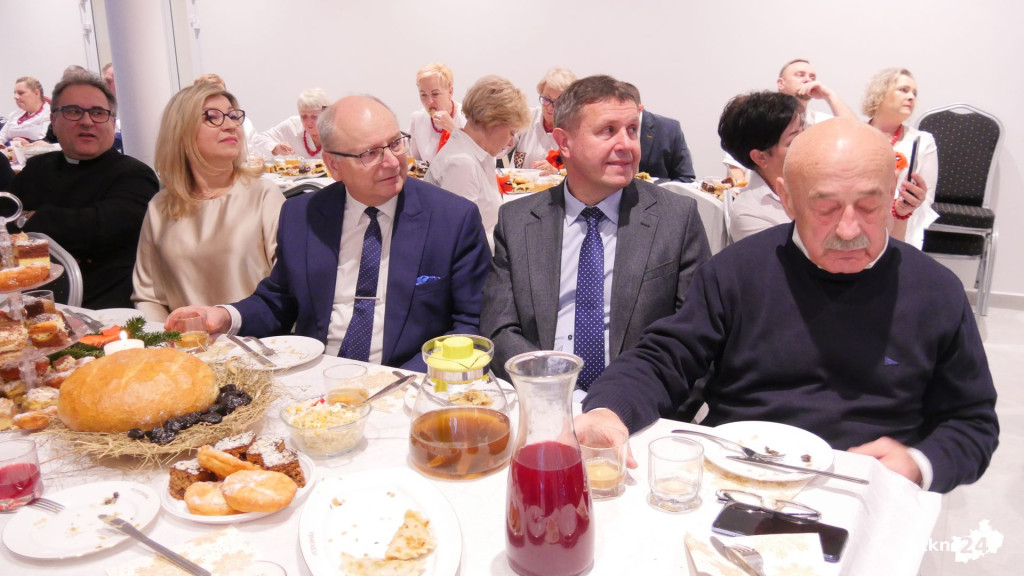 Koła Gospodyń Wiejskich spotkały się na wspólnej wigilii [wideo, zdjęcia]