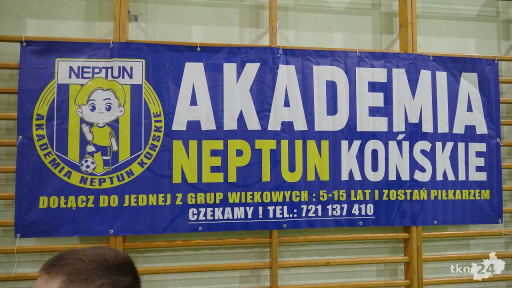 Nawet 200 dzieciaków na Mikołajkowym Turnieju Neptuna Końskie [wideo, zdjęcia]