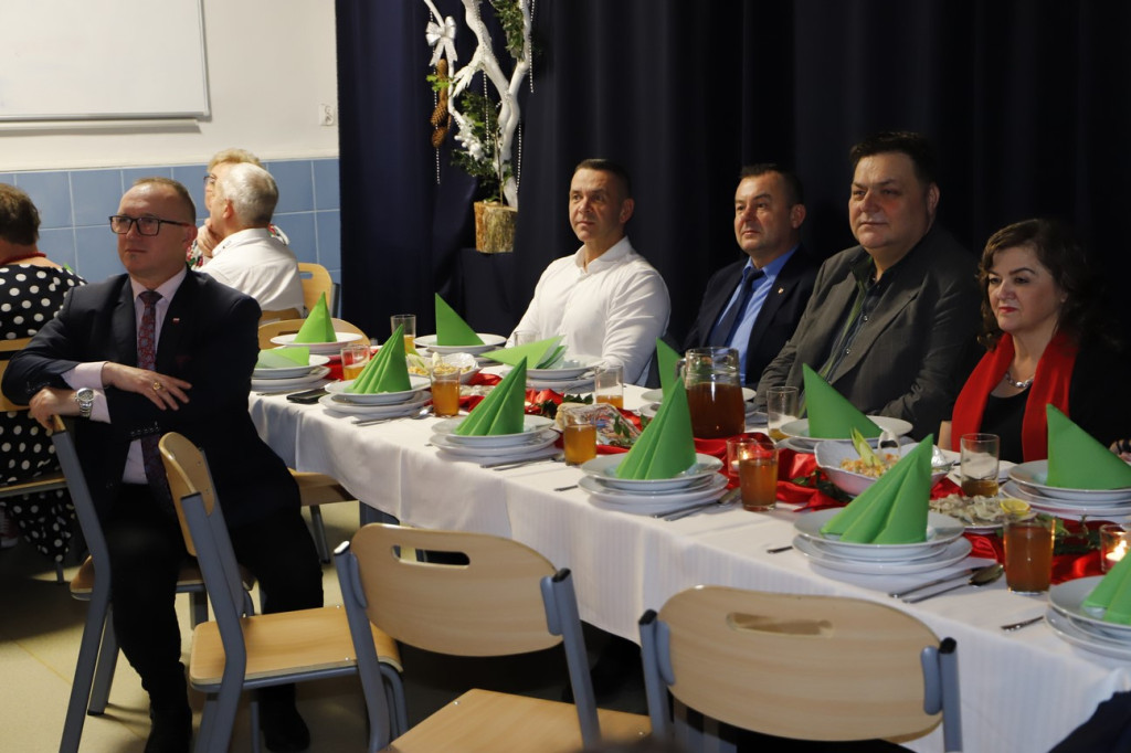 Gospodynie połamały się opłatkiem i podsumowały rok [zdjęcia]