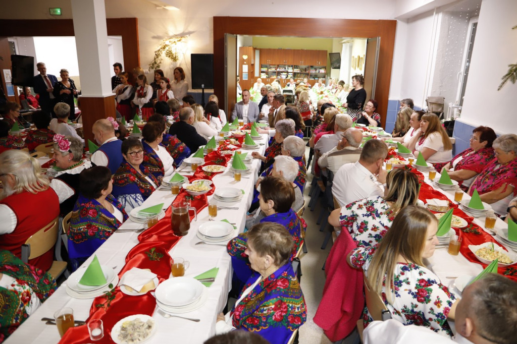 Gospodynie połamały się opłatkiem i podsumowały rok [zdjęcia]