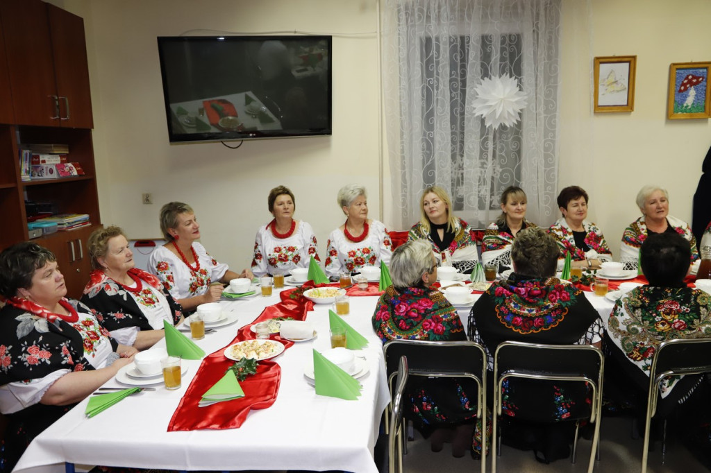 Gospodynie połamały się opłatkiem i podsumowały rok [zdjęcia]