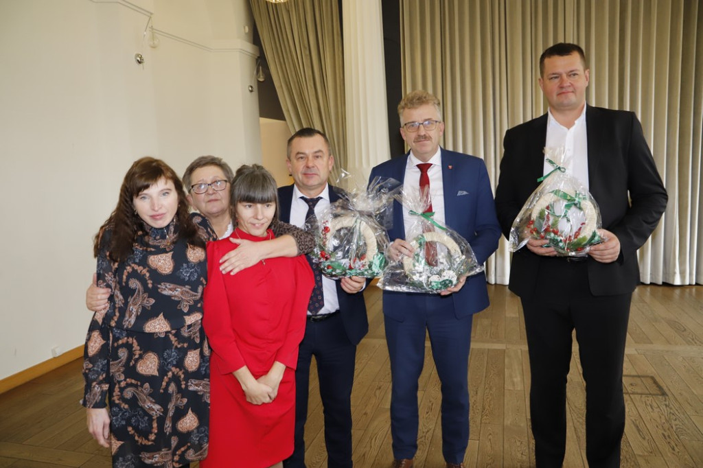 Podopieczni Warsztatu Terapii Zajęciowej na świątecznym spotkaniu [zdjęcia]