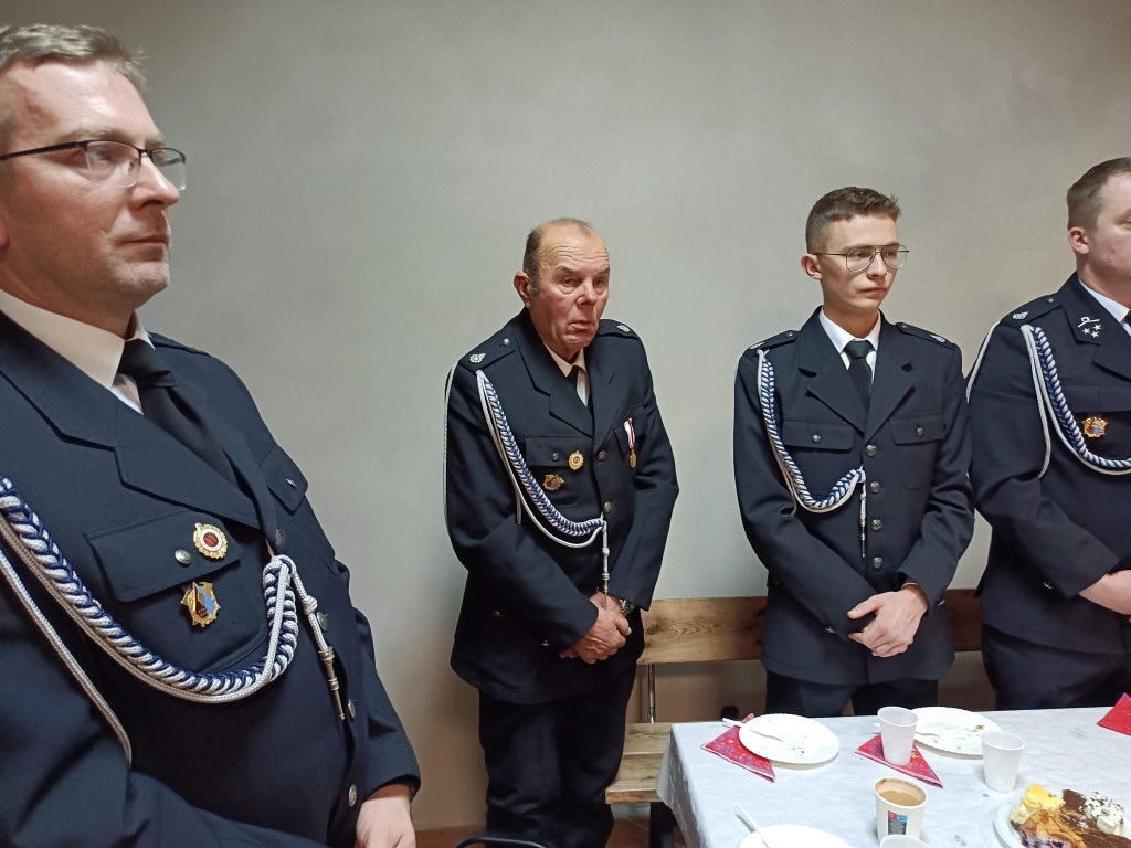 Opłatkowe spotkanie w miejscowości Wąsosz z medalami dla druhów [zdjęcia]