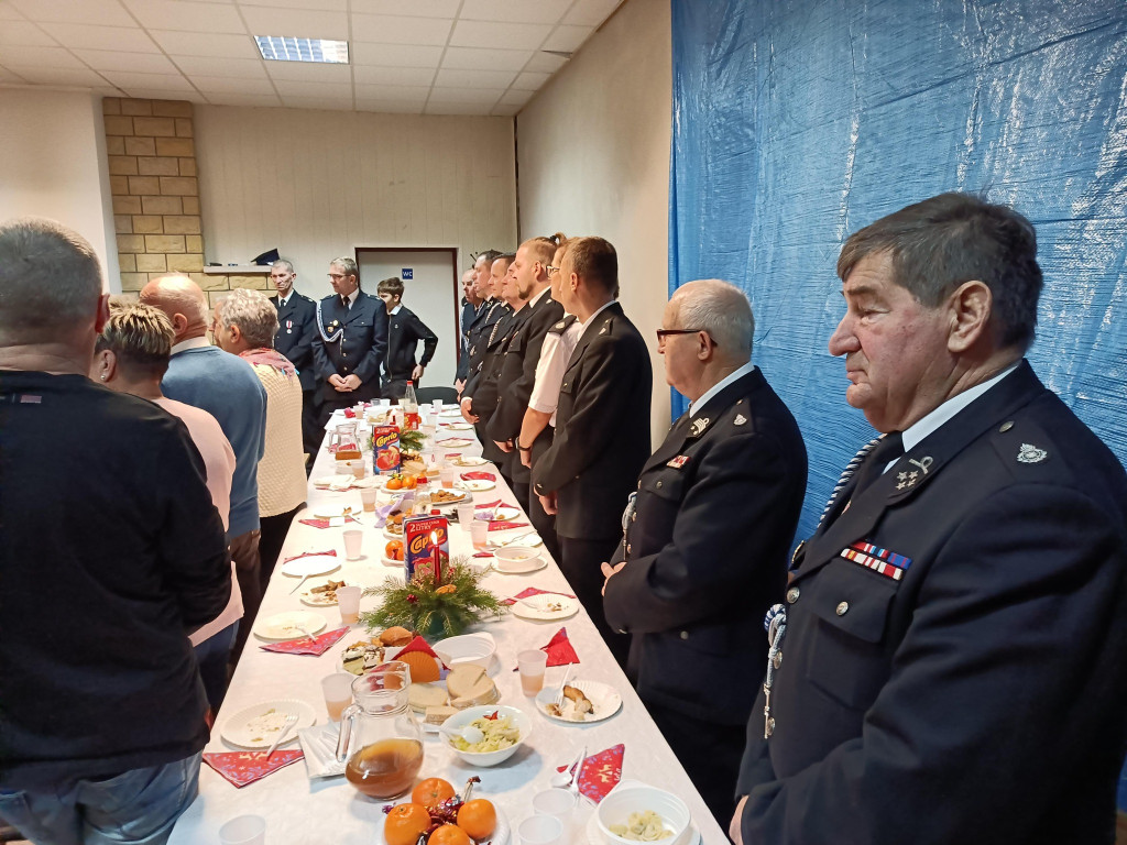Opłatkowe spotkanie w miejscowości Wąsosz z medalami dla druhów [zdjęcia]