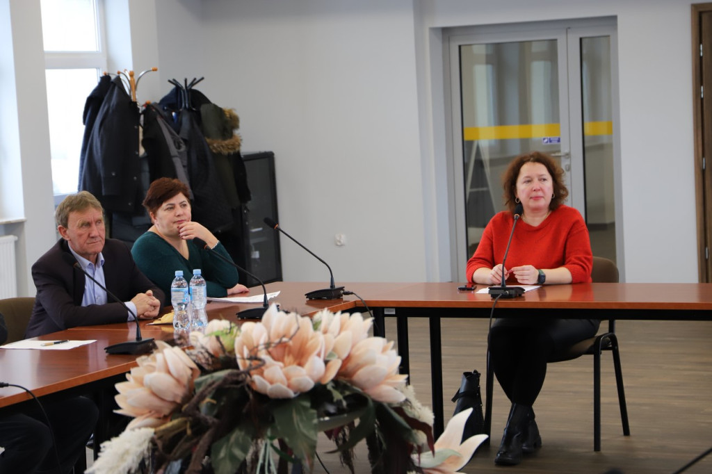 Mniej gospodarstw, więcej zwierząt. Obradowała Izba Rolnicza [zdjęcia]
