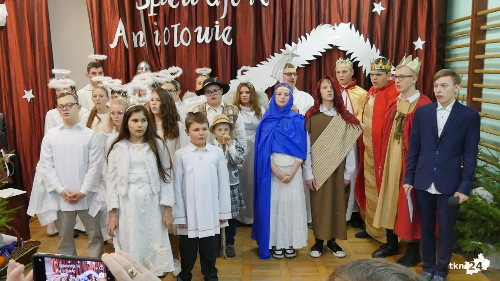 Biskup w Baryczy na pięknym świątecznym spotkaniu [wideo, zdjęcia]