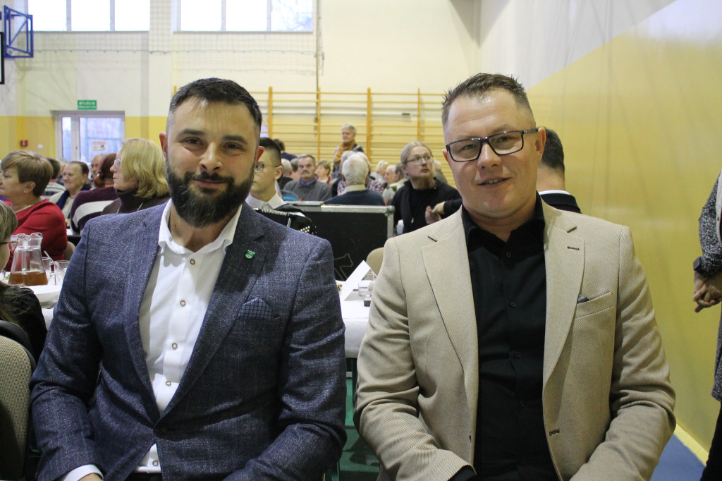 Starsi i samotni zasiedli przy wigilijnym stole [zdjęcia]