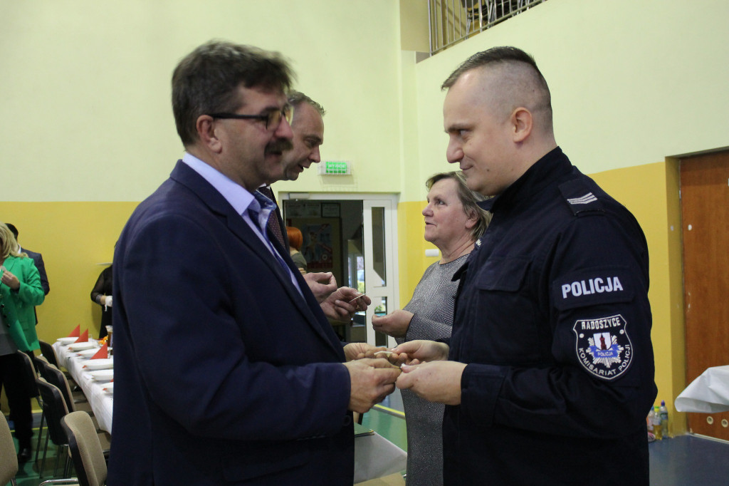 Starsi i samotni zasiedli przy wigilijnym stole [zdjęcia]