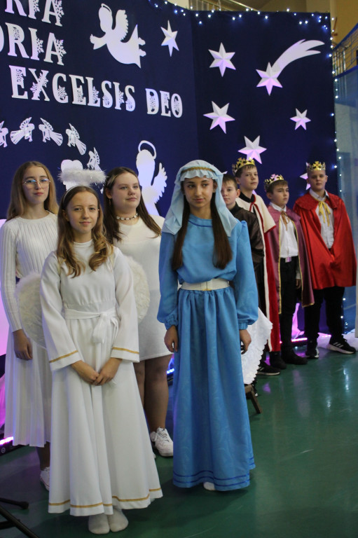 Starsi i samotni zasiedli przy wigilijnym stole [zdjęcia]
