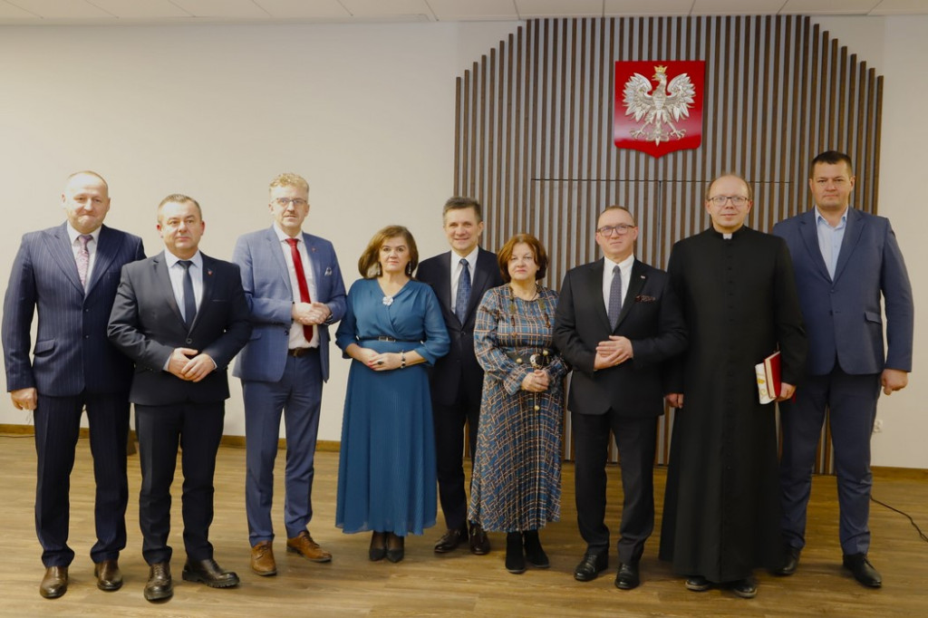 Podzielili się opłatkiem w Starostwie Powiatowym [zdjęcia]