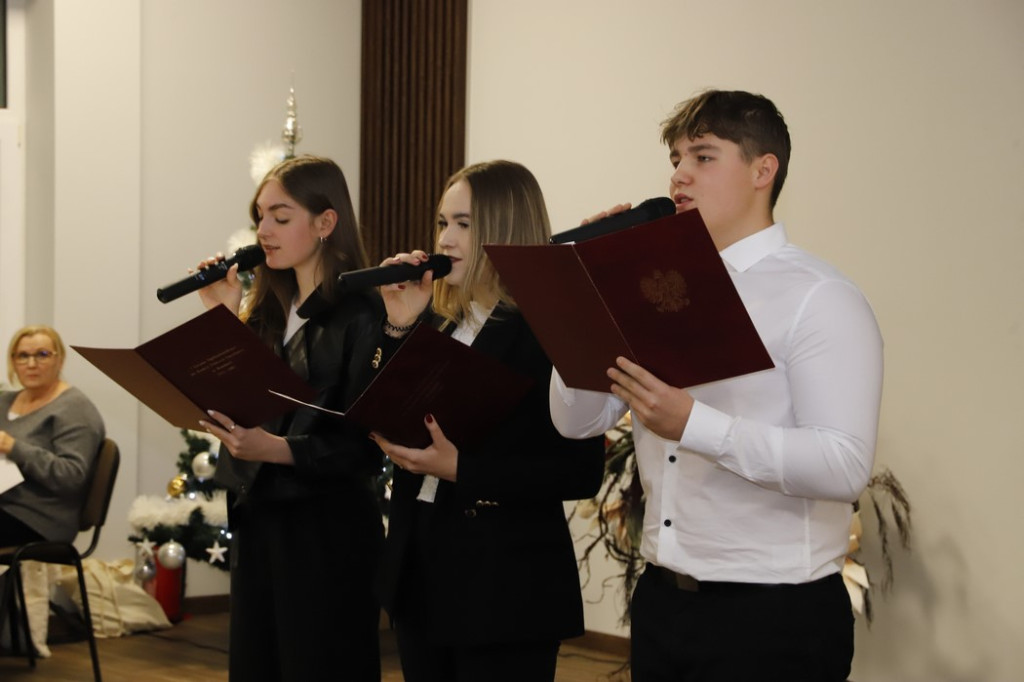 Podzielili się opłatkiem w Starostwie Powiatowym [zdjęcia]