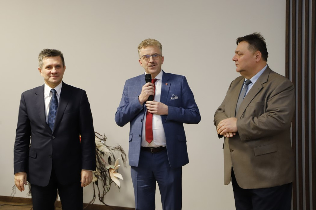 Podzielili się opłatkiem w Starostwie Powiatowym [zdjęcia]