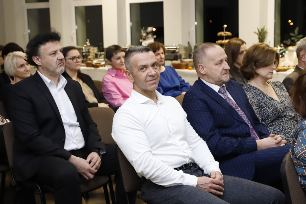Podzielili się opłatkiem w Starostwie Powiatowym [zdjęcia]
