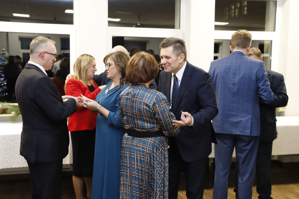 Podzielili się opłatkiem w Starostwie Powiatowym [zdjęcia]