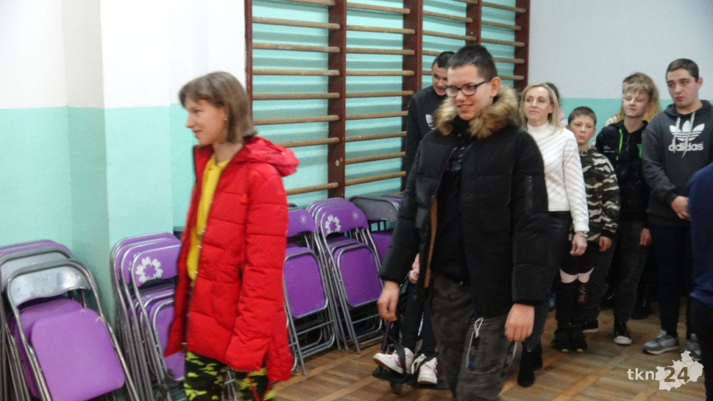 Kurtki dla potrzebujących dzieciaków. Piękna akcja Rycerzy Kolumba [wideo, zdjęcia]