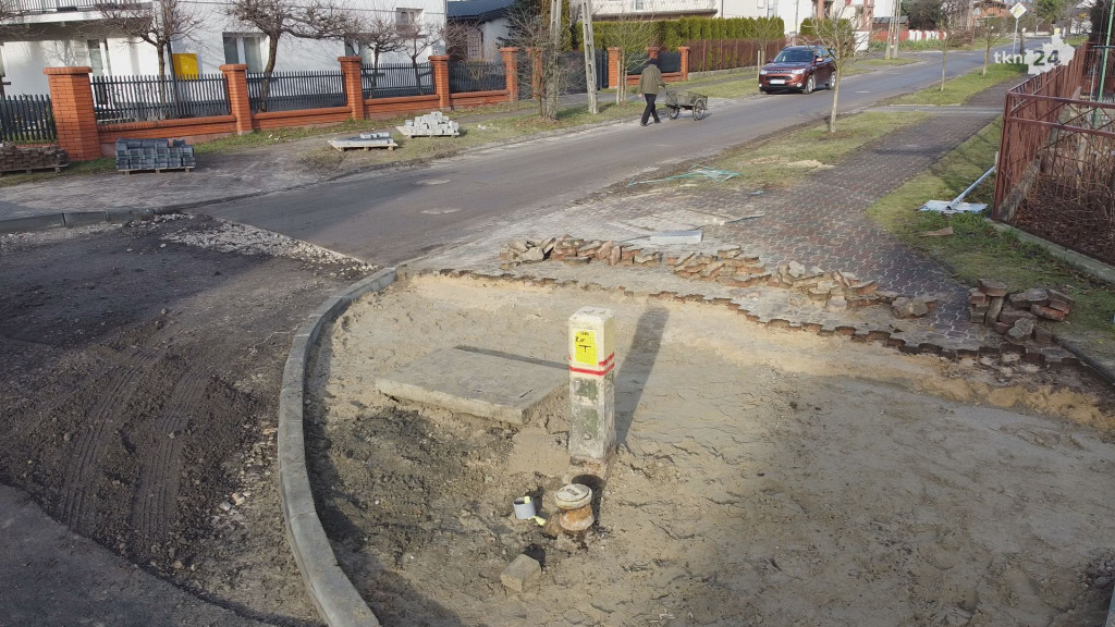 Końskie: Stare osiedle z nowymi drogami [wideo, zdjęcia]