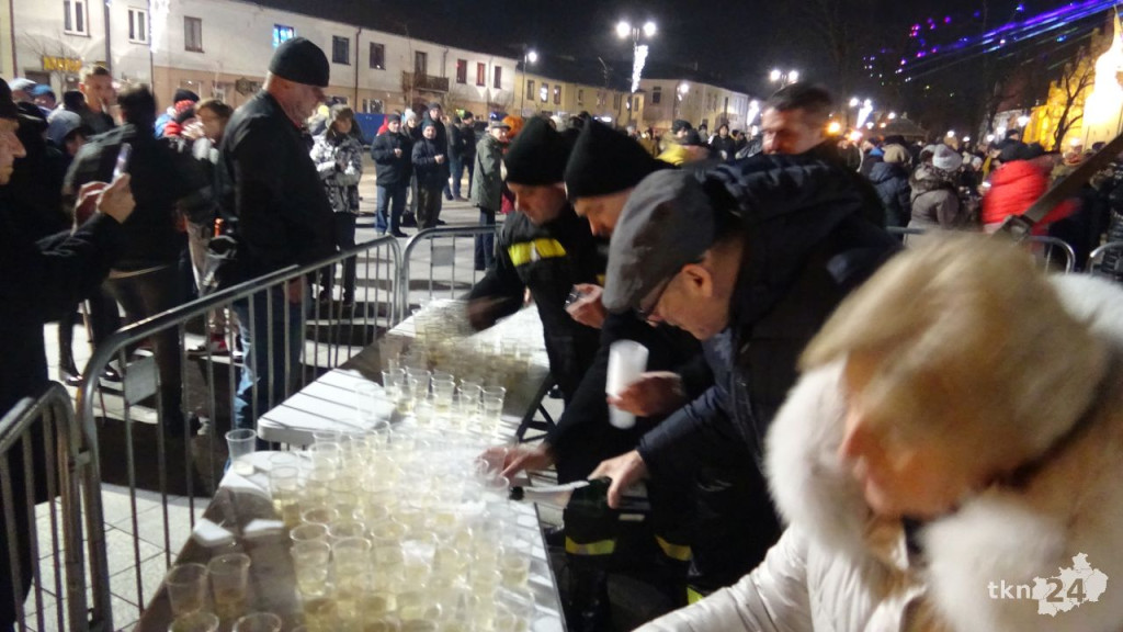 Końskie: Tak powitaliśmy 2024 rok! [wideo, zdjęcia]