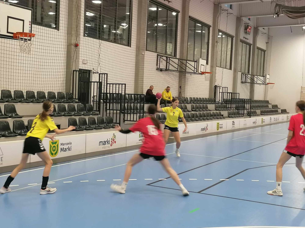 Olimpijki zagrały na turnieju w Markach [zdjęcia]