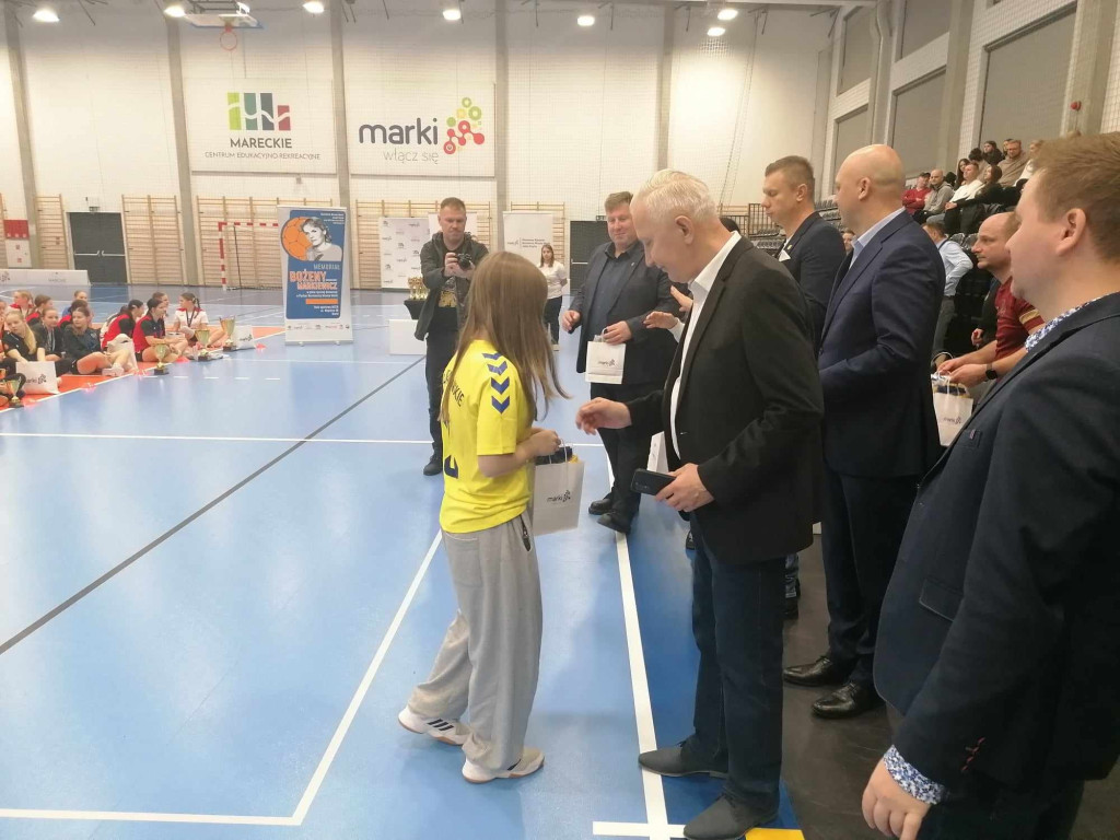 Olimpijki zagrały na turnieju w Markach [zdjęcia]