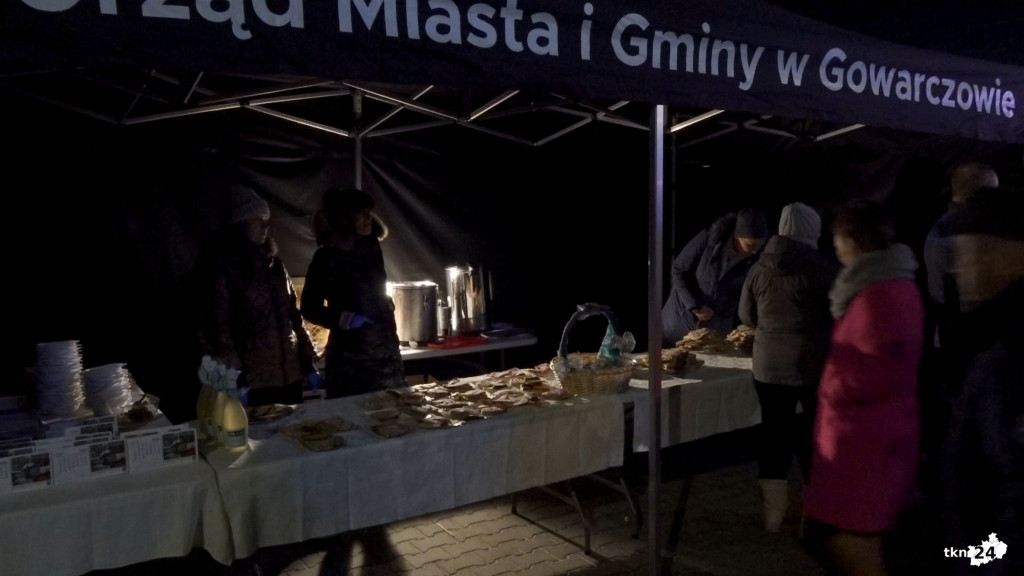 Gowarczów miastem! Niezwykłe powitanie Nowego Roku [wideo, zdjęcia]