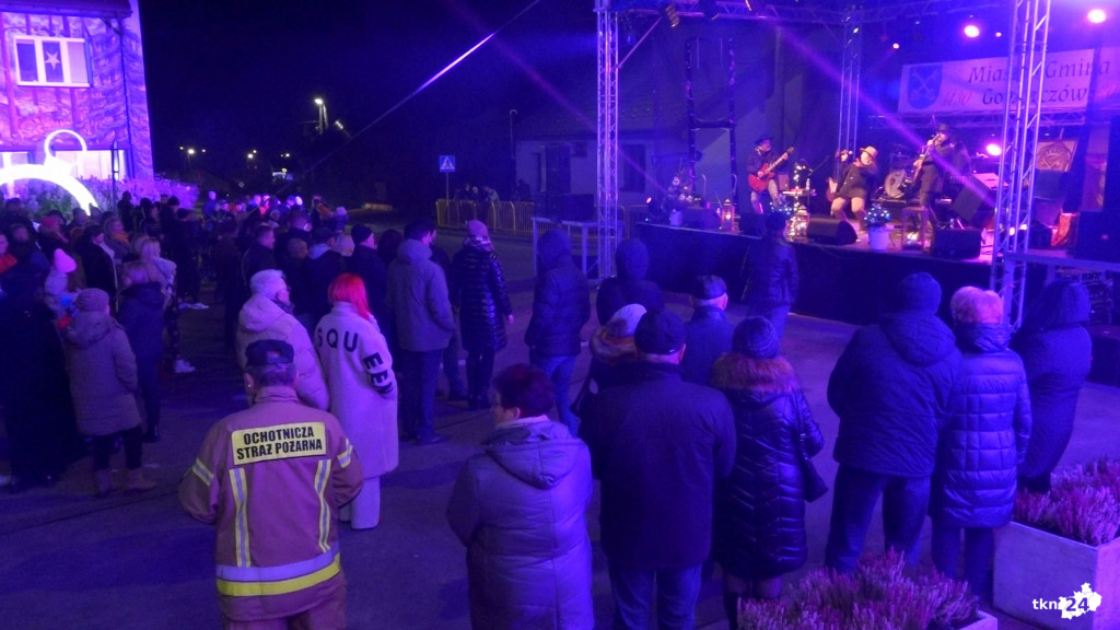 Gowarczów miastem! Niezwykłe powitanie Nowego Roku [wideo, zdjęcia]