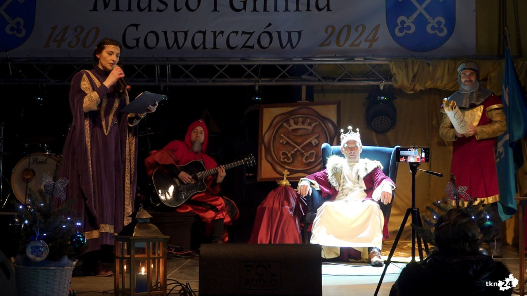 Gowarczów miastem! Niezwykłe powitanie Nowego Roku [wideo, zdjęcia]