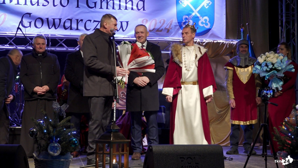 Gowarczów miastem! Niezwykłe powitanie Nowego Roku [wideo, zdjęcia]