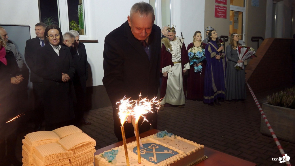 Gowarczów miastem! Niezwykłe powitanie Nowego Roku [wideo, zdjęcia]