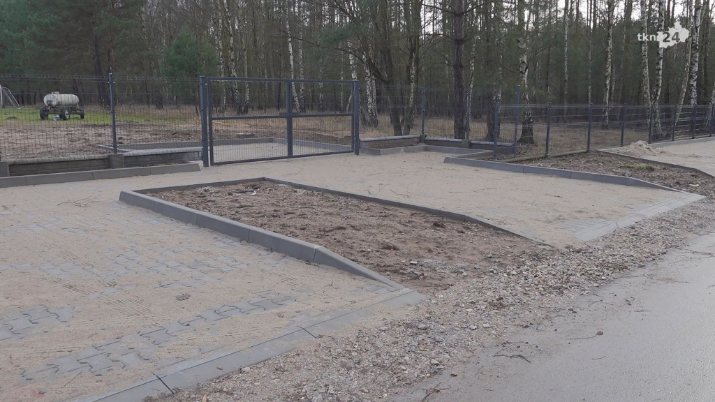 Świetlice pną się do góry. Sprawdzamy jak idzie realizacja wielkiego projektu [wideo, zdjęcia]