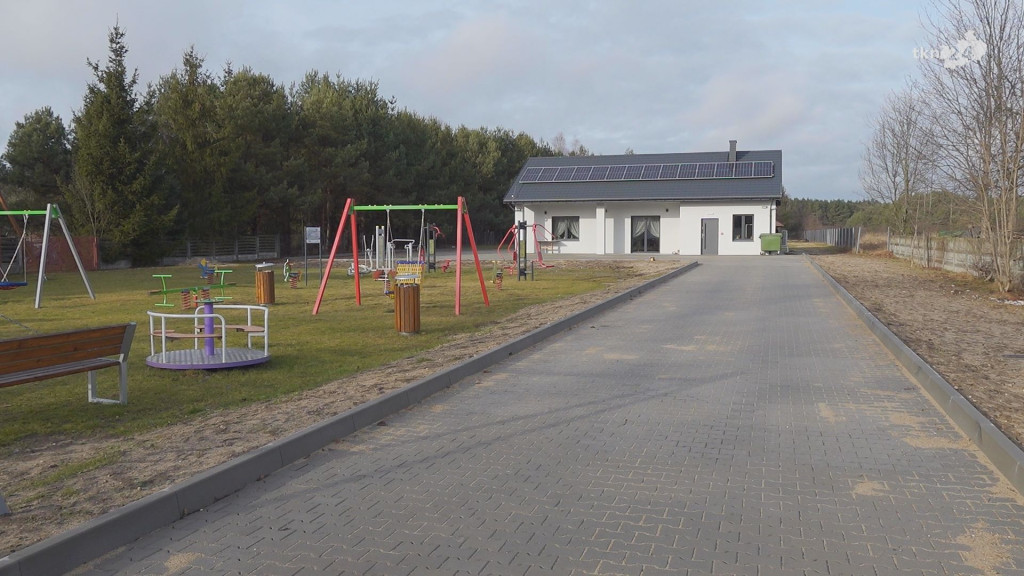 Świetlice pną się do góry. Sprawdzamy jak idzie realizacja wielkiego projektu [wideo, zdjęcia]