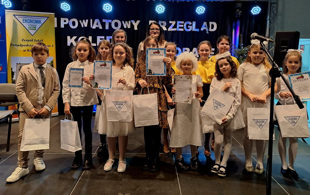 Pierwszy taki przegląd. Śpiewali kolędy i pastorałki [wideo, zdjęcia]
