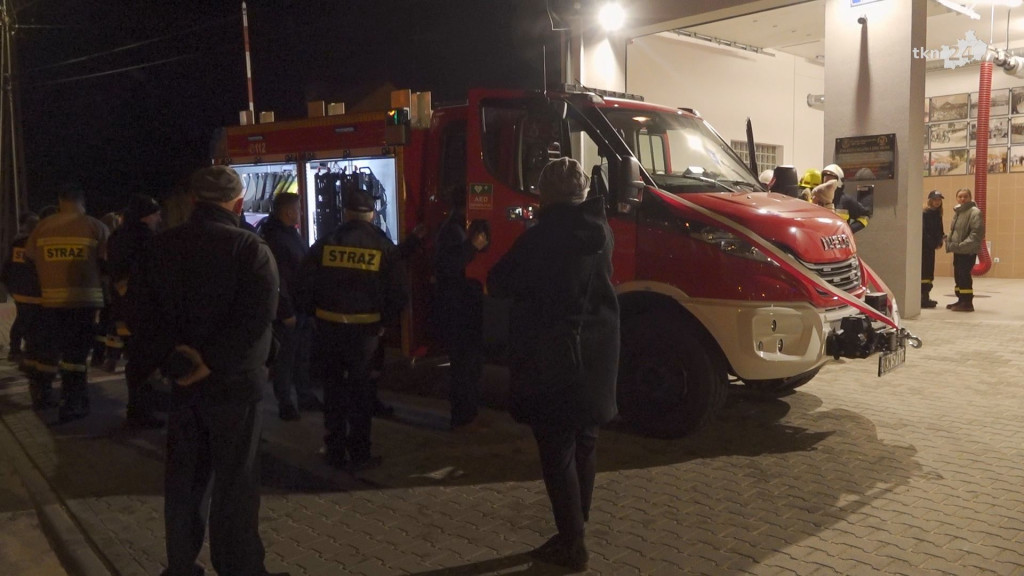 Powitanie nowego, lekkiego wozu gaśniczego w Fałkowie [wideo, zdjęcia]