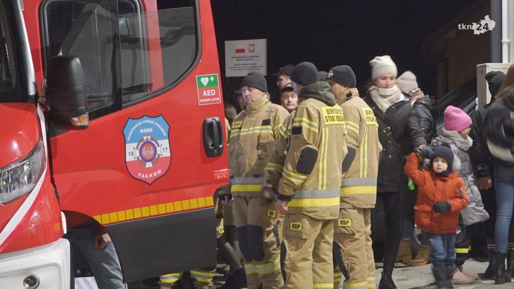 Powitanie nowego, lekkiego wozu gaśniczego w Fałkowie [wideo, zdjęcia]