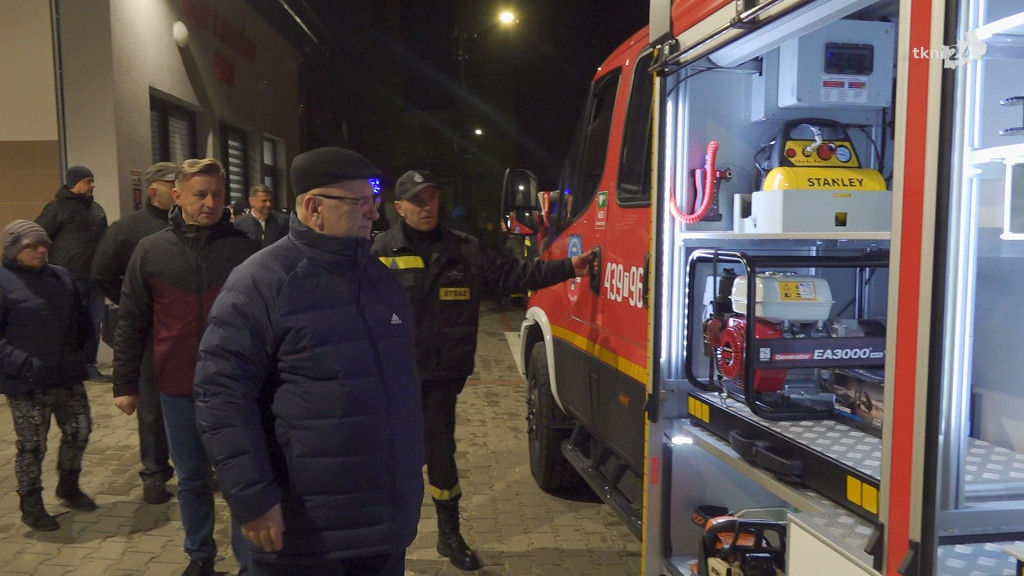 Powitanie nowego, lekkiego wozu gaśniczego w Fałkowie [wideo, zdjęcia]