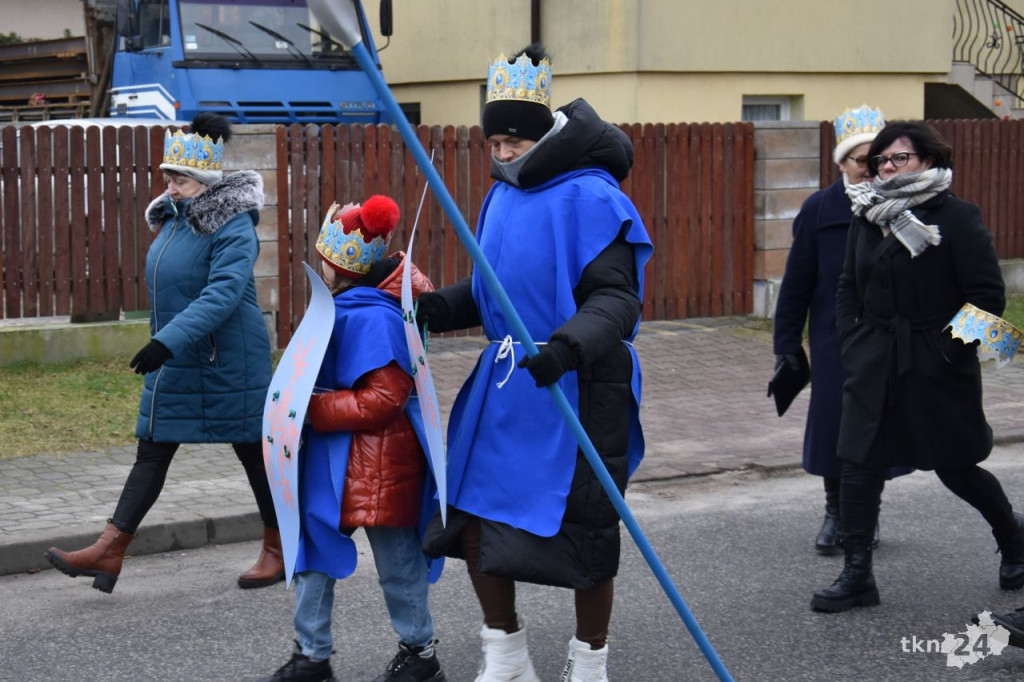 Trzej Królowie spotkali się na rynku w Końskich [wideo, zdjęcia]