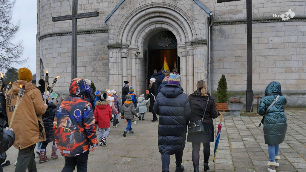 VI Orszak Trzech Króli w Miedzierzy [wideo, zdjęcia]