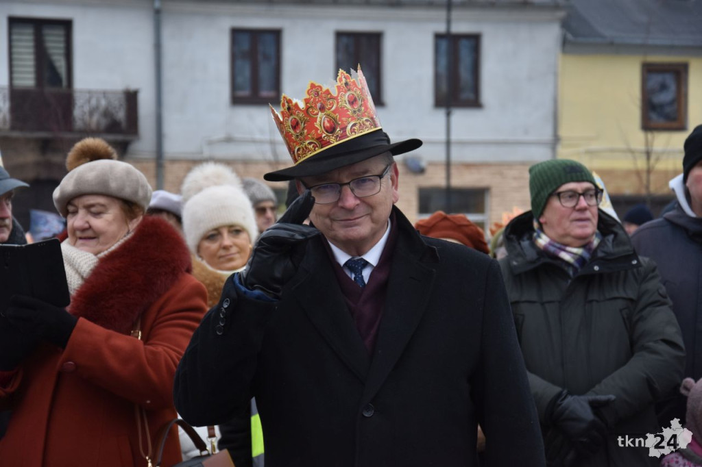Trzej Królowie spotkali się na rynku w Końskich [wideo, zdjęcia]