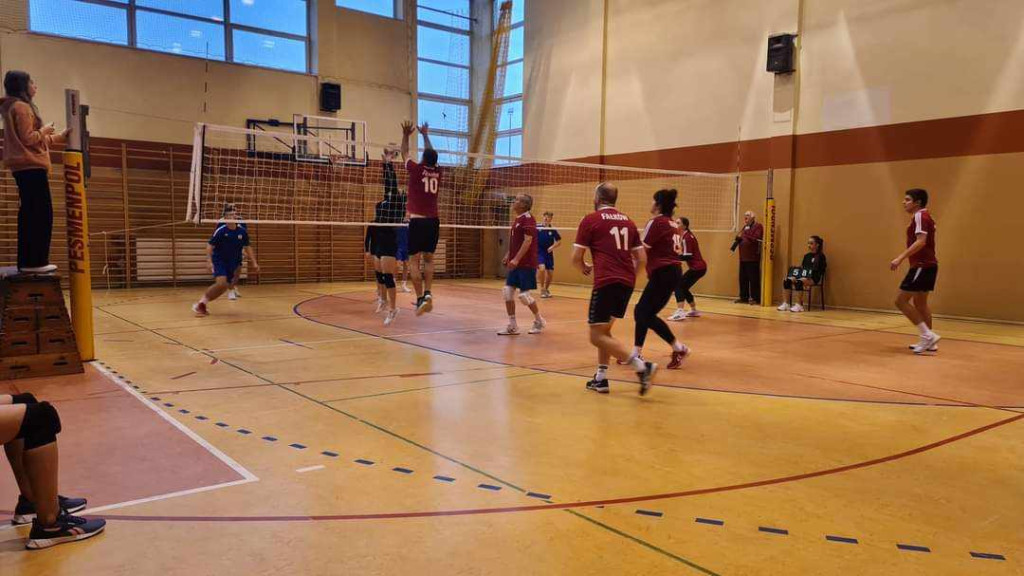 Fałkowianie na siatkarskim turnieju w Przedborzu [zdjęcia]