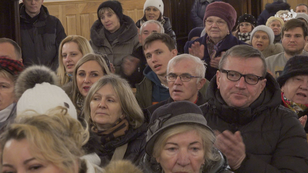 Guzowianki zagrały i zaśpiewały w Kolegiacie [wideo, zdjęcia]