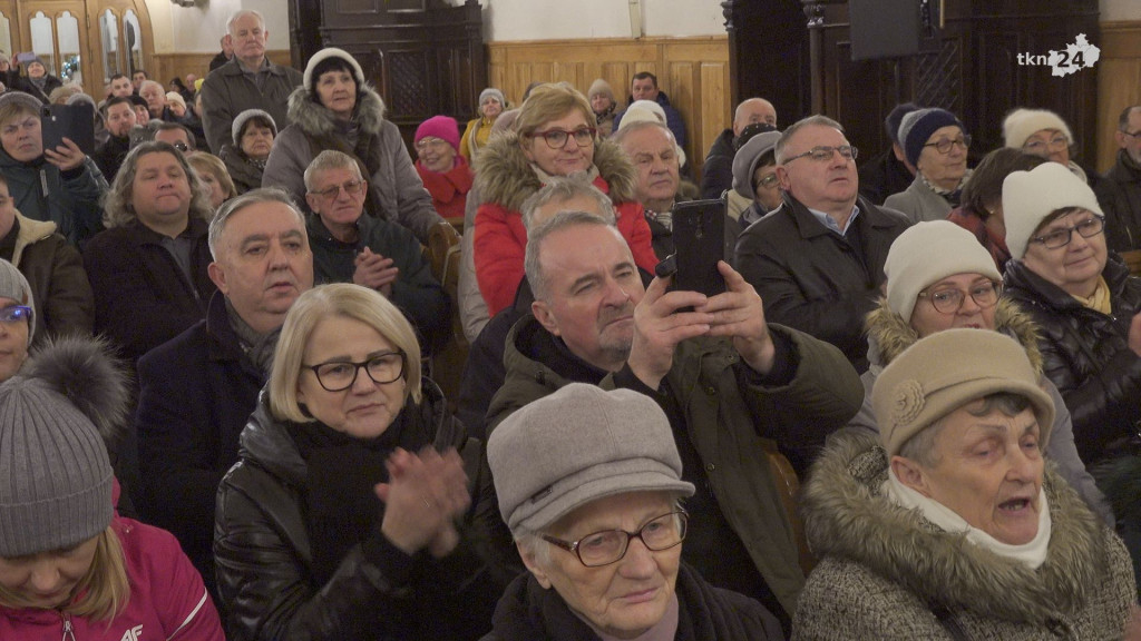 Guzowianki zagrały i zaśpiewały w Kolegiacie [wideo, zdjęcia]