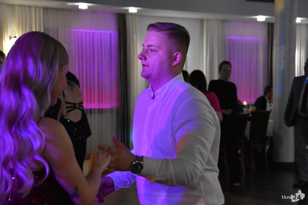 Studniówka ZDZ w Końskich po kilku latach przerwy [wideo, zdjęcia]