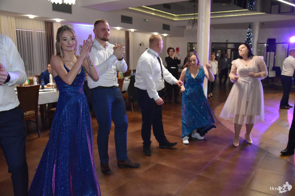 Studniówka ZDZ w Końskich po kilku latach przerwy [wideo, zdjęcia]