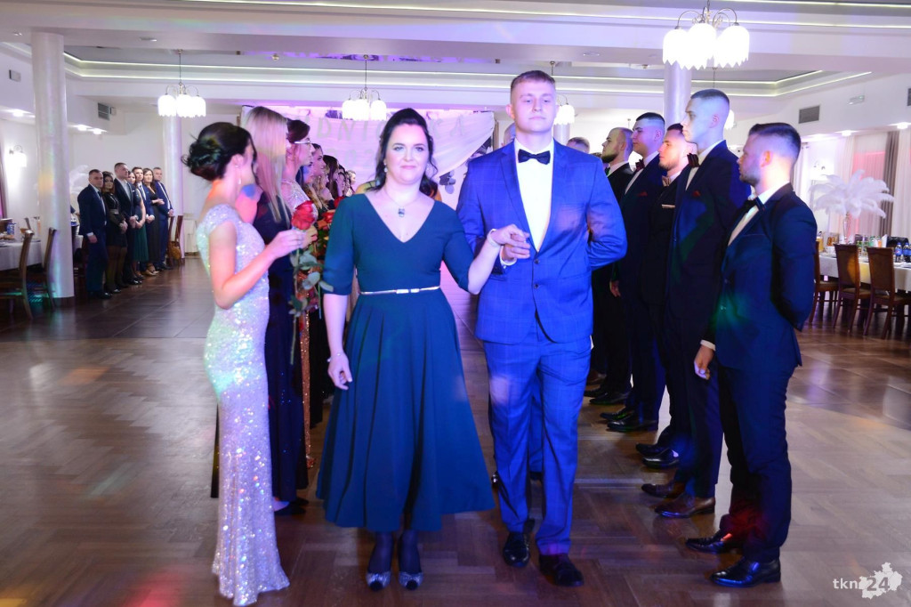 Studniówka ZDZ w Końskich po kilku latach przerwy [wideo, zdjęcia]