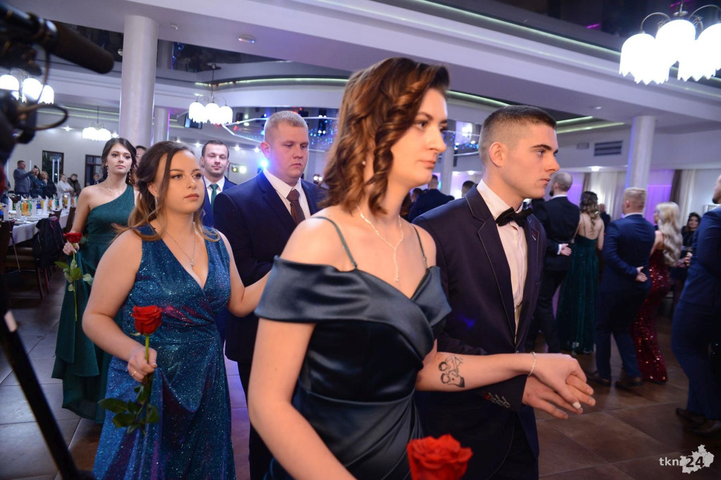 Studniówka ZDZ w Końskich po kilku latach przerwy [wideo, zdjęcia]
